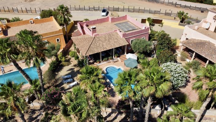 Image No.4-Villa de 4 chambres à vendre à Almeria