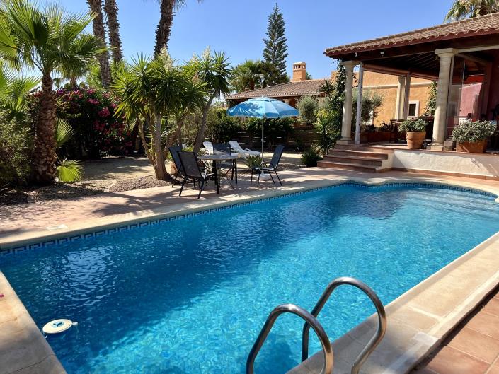 Image No.9-Villa de 4 chambres à vendre à Almeria