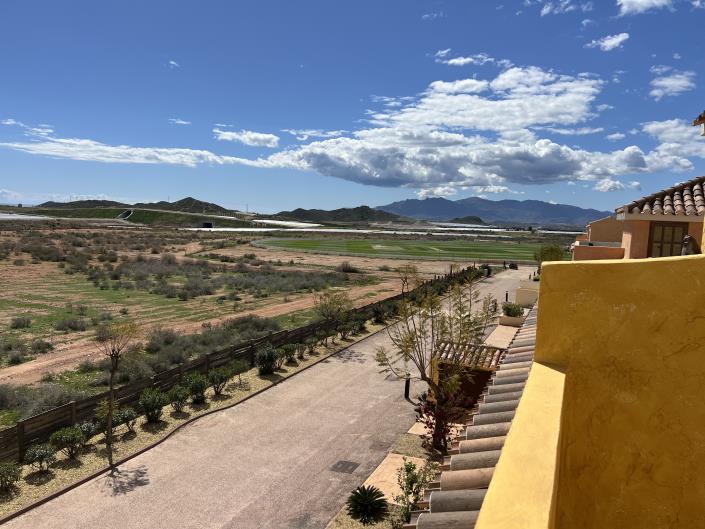 Image No.21-3 Bed Townhouse for sale