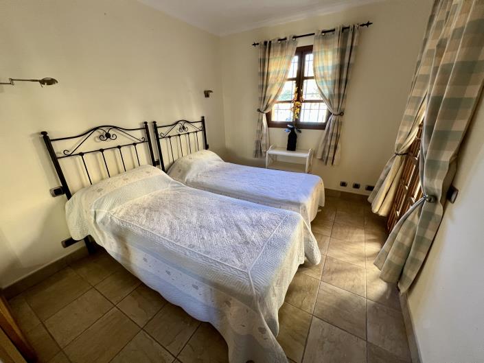 Image No.11-2 Bed Apartment for sale