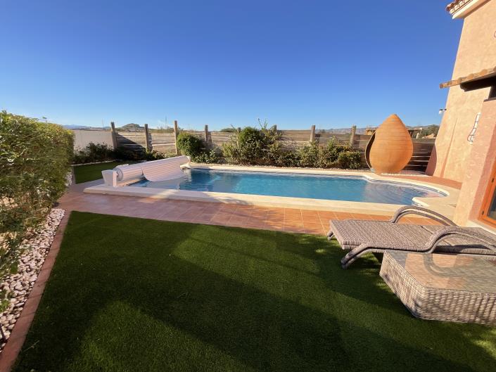 Image No.20-3 Bed Villa / Detached for sale