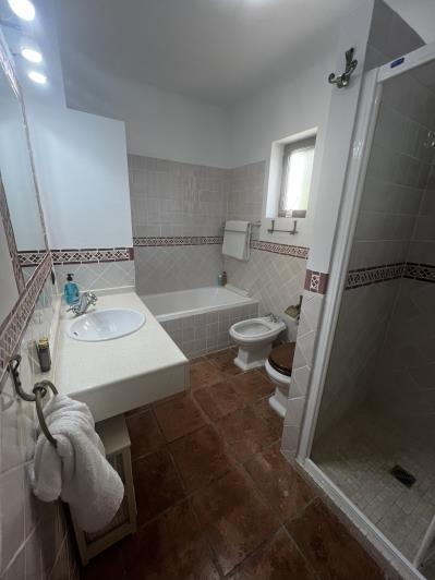 Image No.12-3 Bed Villa / Detached for sale