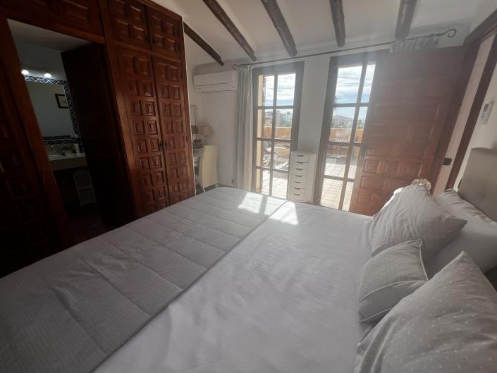 Image No.15-3 Bed Villa / Detached for sale