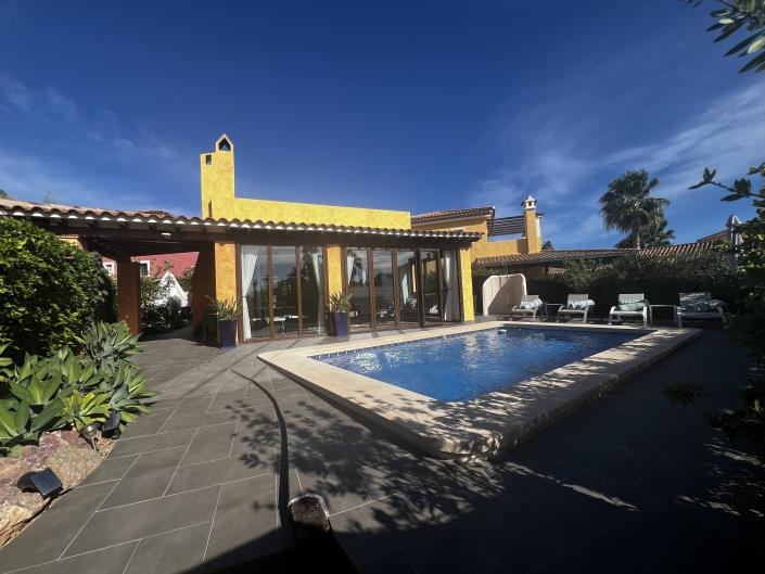 Image No.21-3 Bed Villa / Detached for sale