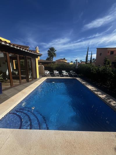 Image No.23-3 Bed Villa / Detached for sale