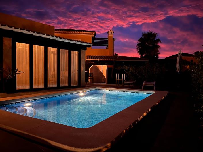 Image No.3-3 Bed Villa / Detached for sale