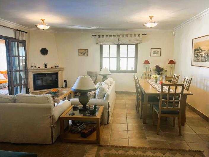 Image No.5-6 Bed Villa / Detached for sale