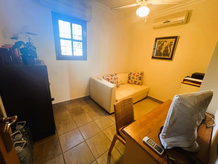 Image No.11-6 Bed Villa / Detached for sale