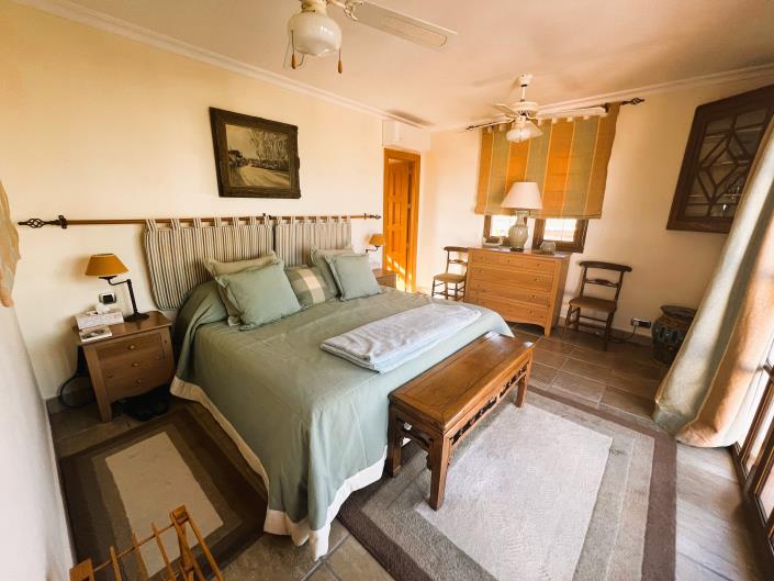 Image No.25-6 Bed Villa / Detached for sale