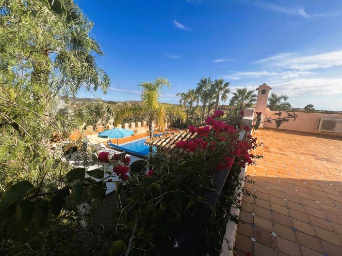 Image No.35-6 Bed Villa / Detached for sale