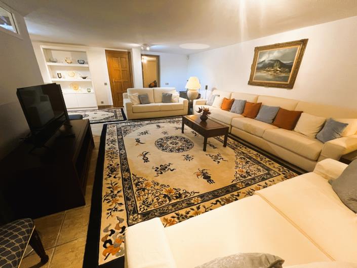 Image No.38-6 Bed Villa / Detached for sale