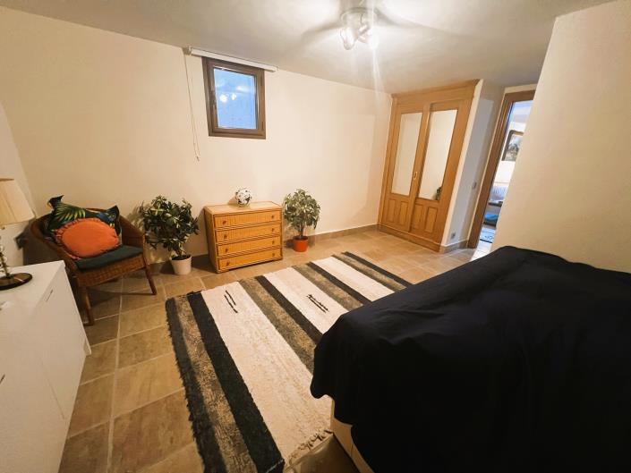 Image No.44-6 Bed Villa / Detached for sale