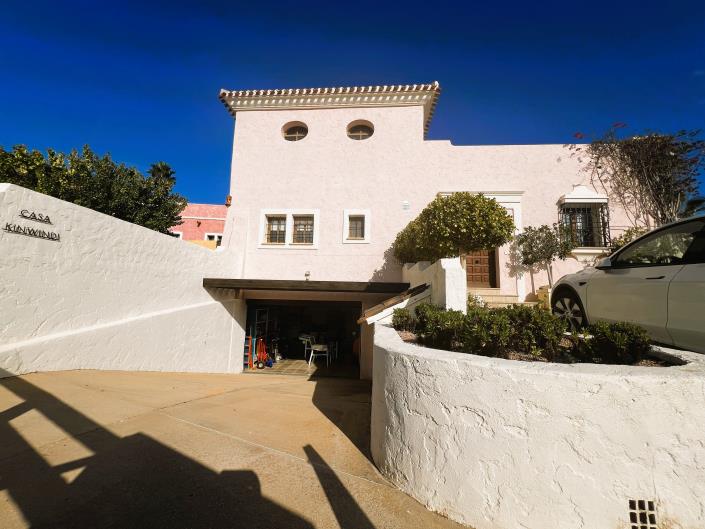 Image No.47-6 Bed Villa / Detached for sale