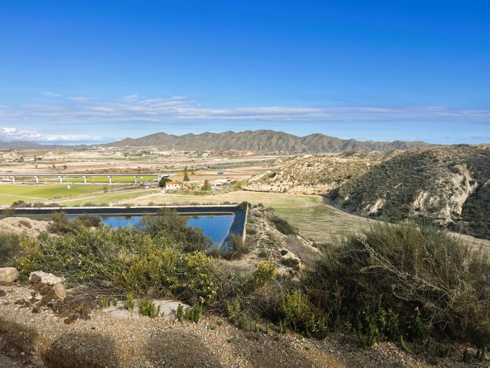 Image No.57-6 Bed Villa / Detached for sale