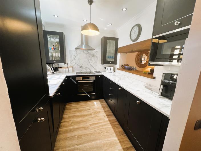 Image No.8-2 Bed Duplex for sale