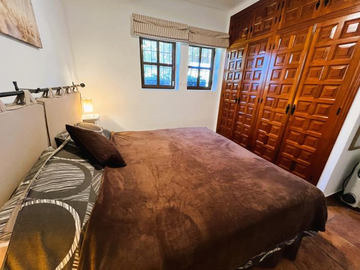 Image No.8-3 Bed Villa / Detached for sale
