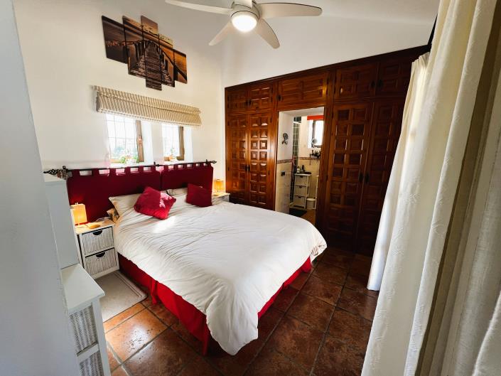 Image No.13-3 Bed Villa / Detached for sale