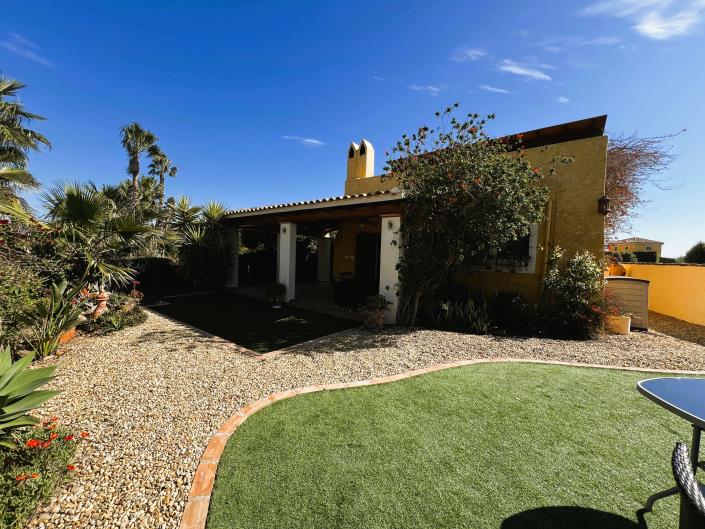 Image No.26-3 Bed Villa / Detached for sale