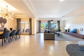 Image No.9-3 Bed Property for sale