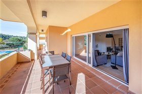 Image No.2-3 Bed Property for sale