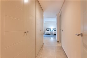 Image No.31-3 Bed Property for sale
