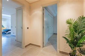 Image No.36-3 Bed Property for sale