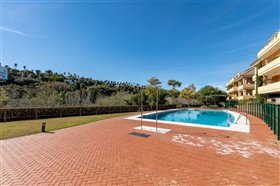 Image No.51-3 Bed Property for sale