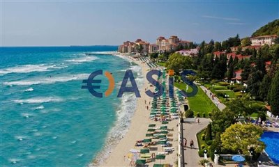 31660896-377elenite-beach