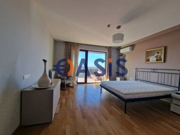 32592098-spalnya1et1121