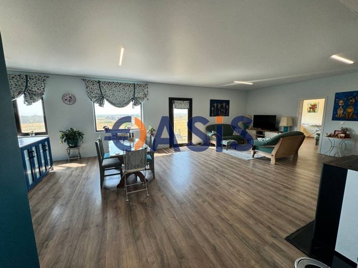 Image No.1-6 Bed House for sale