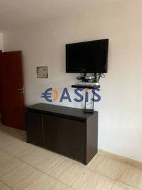 33443070-photo16795895243