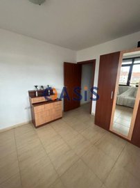 33443070-photo16795895229