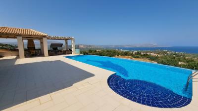Swimming-pool-area-3