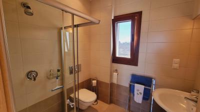 34--First-floor-shower
