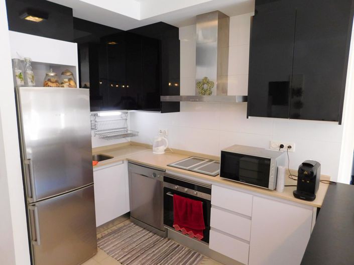 Image No.14-2 Bed Property for sale