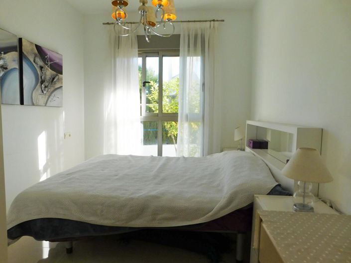 Image No.15-2 Bed Property for sale