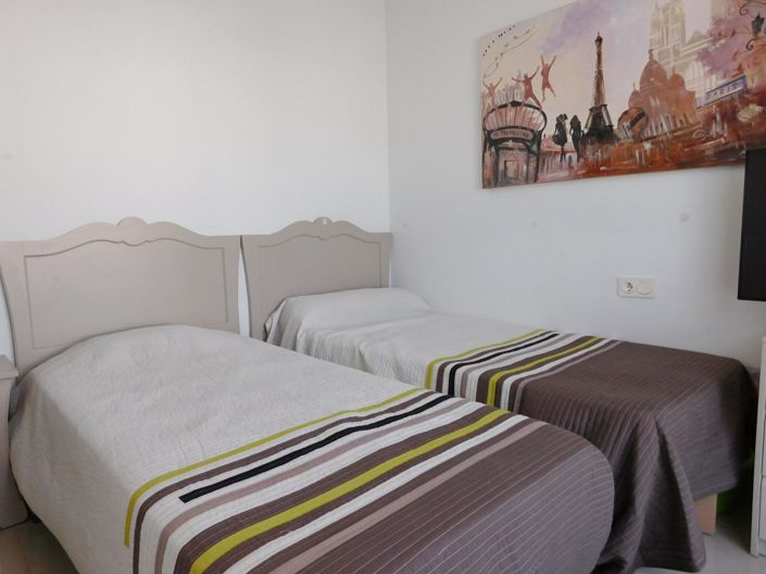 Image No.19-2 Bed Property for sale