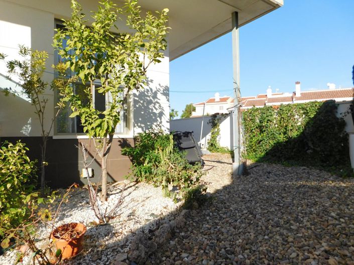 Image No.29-2 Bed Property for sale