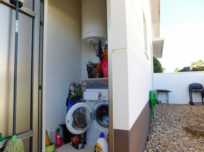 Image No.32-2 Bed Property for sale