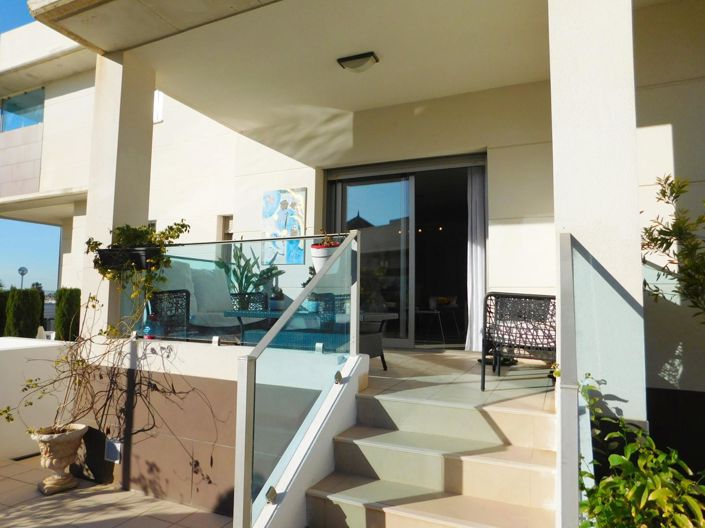 Image No.6-2 Bed Property for sale