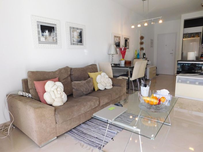 Image No.7-2 Bed Property for sale