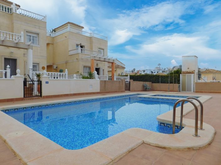 Image No.5-3 Bed Villa for sale