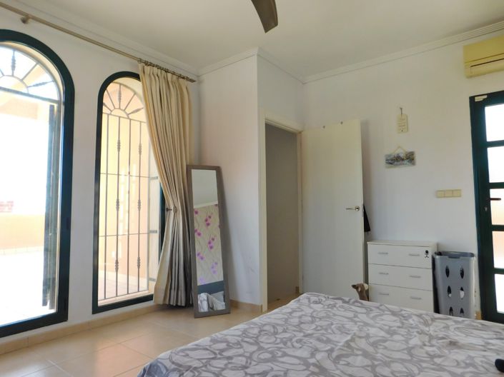 Image No.29-4 Bed Villa for sale