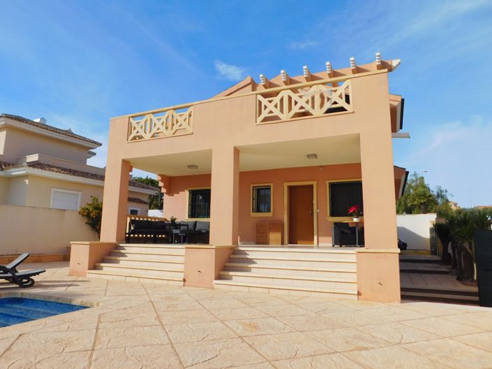 Image No.6-4 Bed Villa for sale