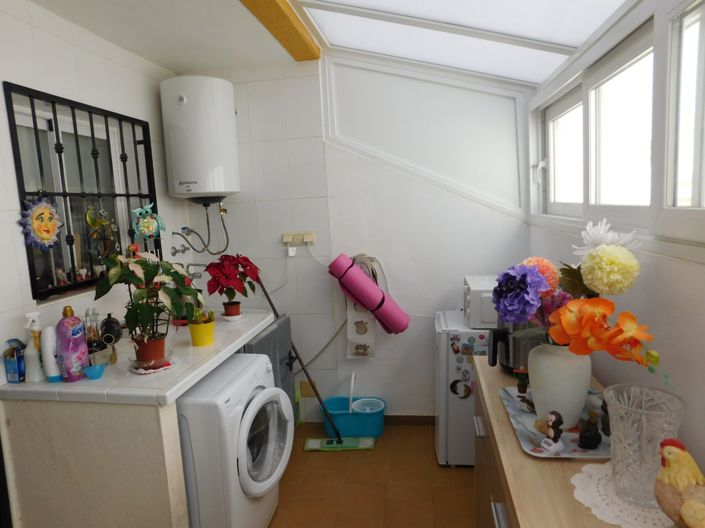 Image No.15-2 Bed Townhouse for sale