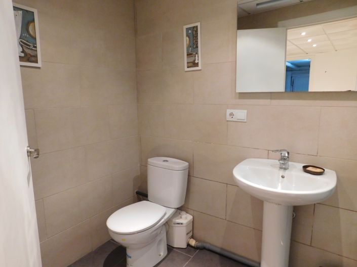 Image No.36-2 Bed Townhouse for sale