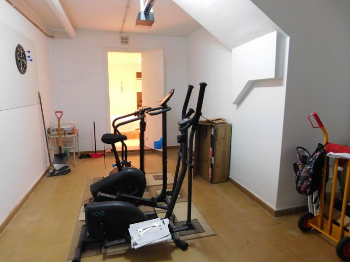 Image No.39-2 Bed Townhouse for sale