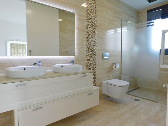 Image No.29-5 Bed Villa for sale