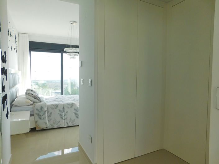 Image No.32-5 Bed Villa for sale