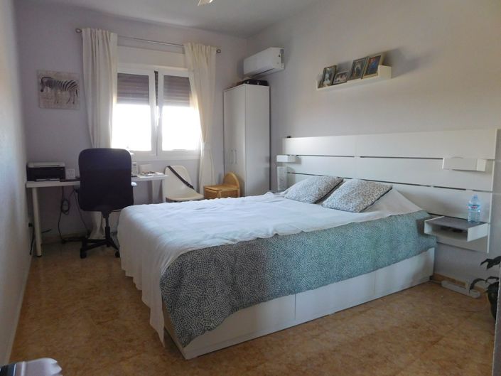 Image No.16-2 Bed Property for sale